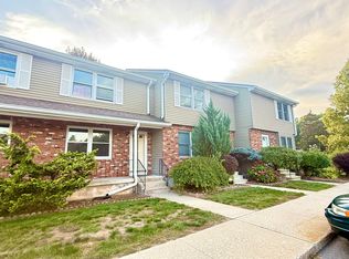 9 Saint Marc Cir #E, South Windsor, CT 06074