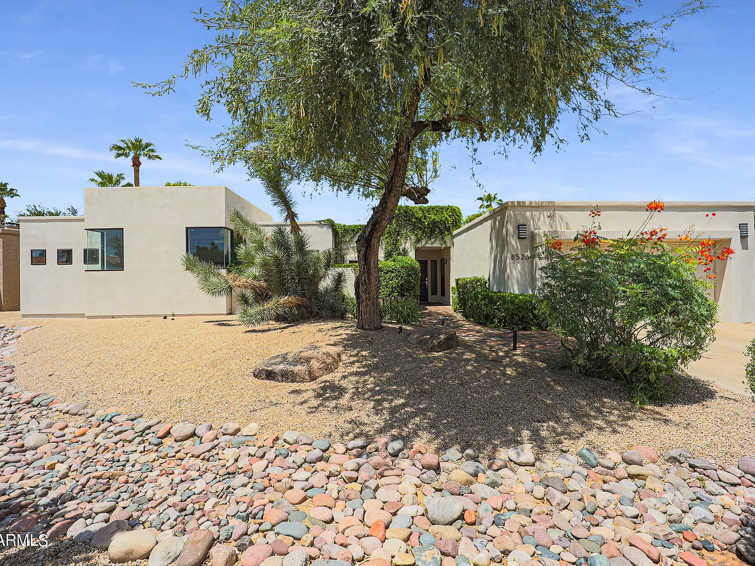 4 bed, 3.0 bath, 2661 sqft, $6,500 — Photo 1
