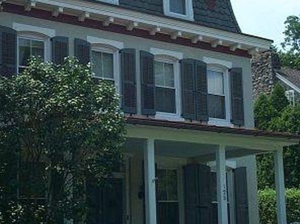 128 Bloomingdale Ave #128A