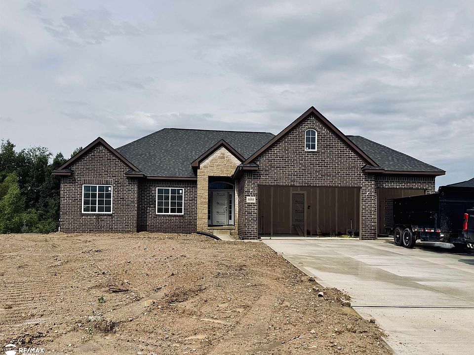 1st image of 8088 Peninsula Cir