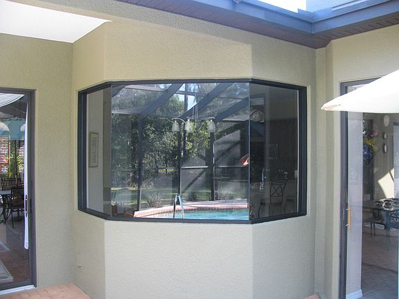 acqarium window