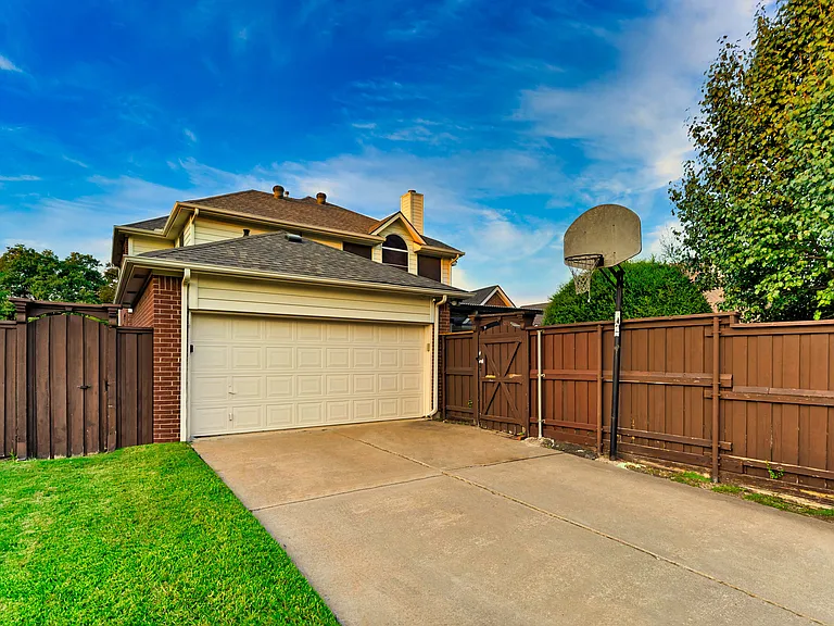 3108 Glory Ln — Photo 6
