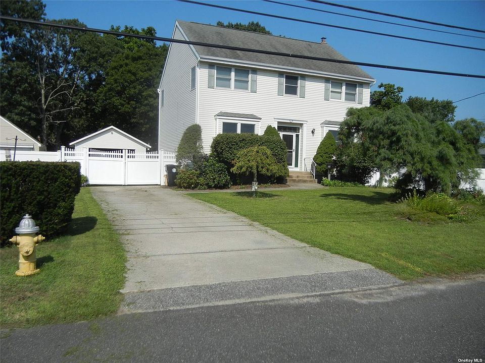 1st image of 104 Ward St