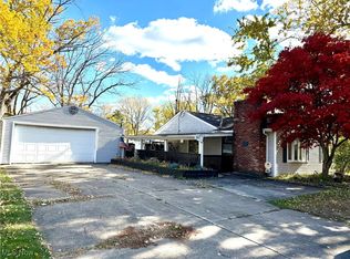 489 Howard Ave, Akron, OH 44312