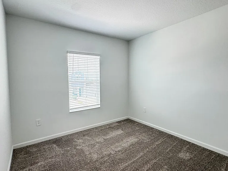 3141 Laurent Loop — Photo 26