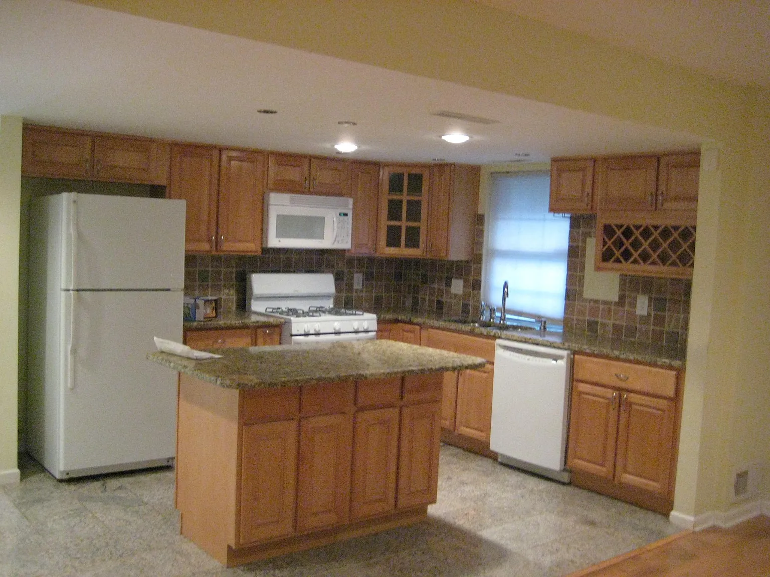 9923 Wingtip Road — Photo 1