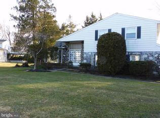 674 Bobwhite Ln, Huntingdon Valley, PA 19006