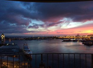 66 Queen St APT 3702, Honolulu, HI 96813