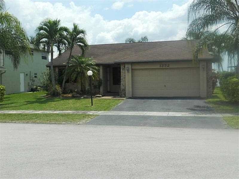 1st image of 1332 SW 151st Ave
