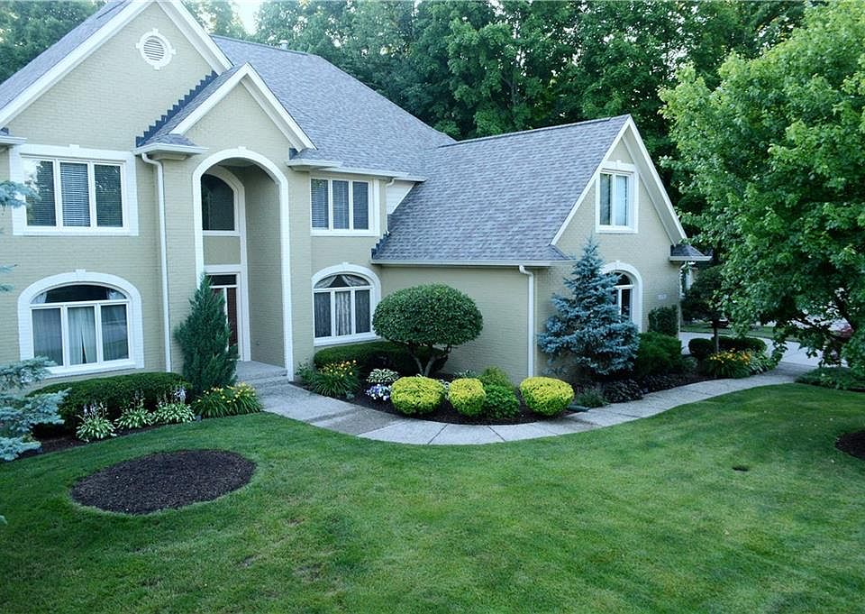 1st image of 4276 Riverbirch Run