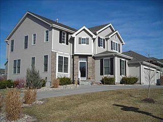 5th image of 592 S 183rd Ave