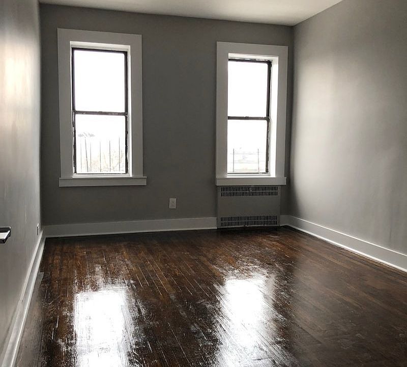 2nd image of 31 E 21st St APT 6G