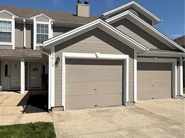 5613 NE Moonlight Meadow Ct, Lees Summit, MO 64064