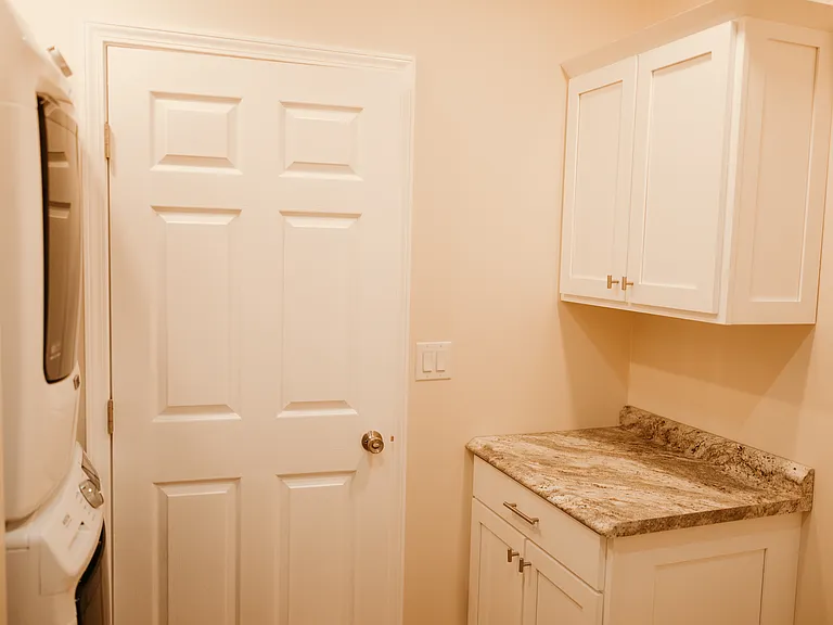 212 Main St #2 — Photo 21