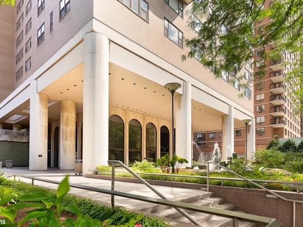 60 East 8th Street 12N image 11 of 11