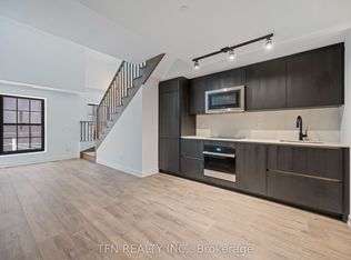 327 King St W #307, Toronto, ON M5V 0W7