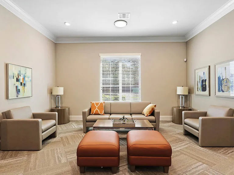 Quail Chase Apartments — Photo 14