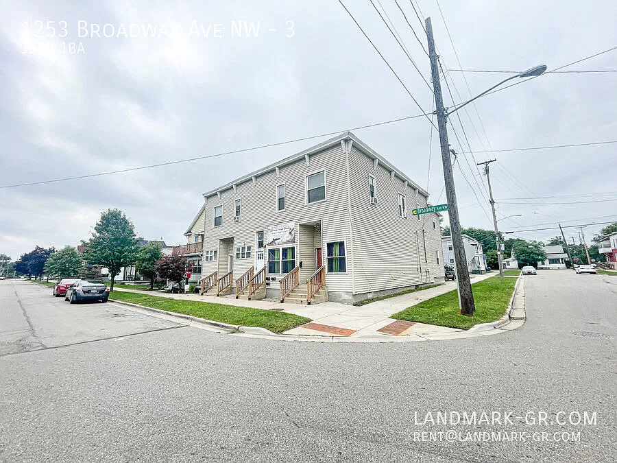 1253 Broadway Ave NW #3