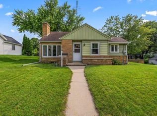 407 Racine St, Waterford, WI 53185