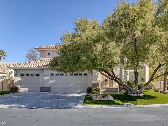 3rd image of 3974 Tropical Vine St