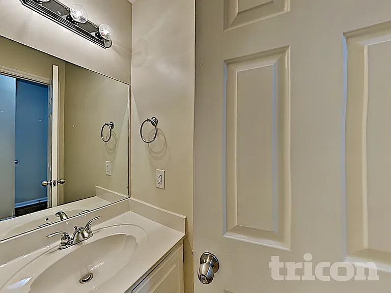 1943 Turfland Dr — Photo 18