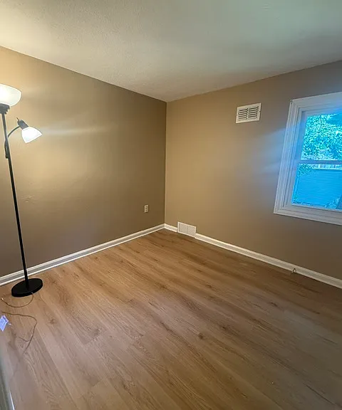 782 Parkview Dr — Photo 13
