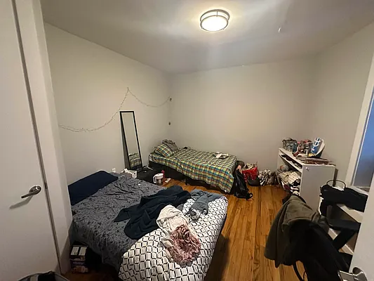 Rented by Yup Realty LLC | media 6