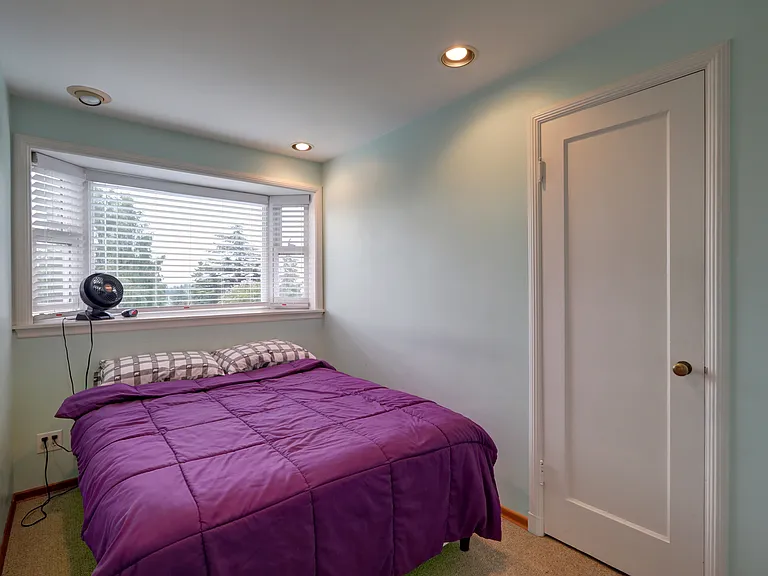 5822 Ann Arbor Ave NE — Photo 15