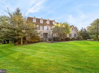 1720 Chantilly Ln, Chester Springs, PA 19425