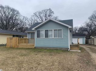 1513 Upton St, Mount Pleasant, MI 48858