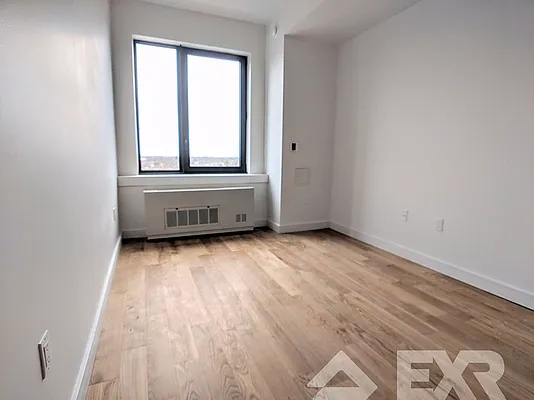 Rented by EXR | media 4