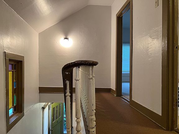 4th image of 921 Duff Ave Unit 2