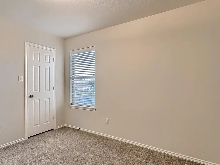 177 Flagstone Trl — Photo 30