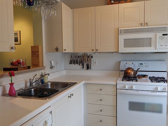 3rd image of 4058 Blendon Point Dr