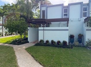 840 NE 20th Dr, Wilton Manors, FL 33305