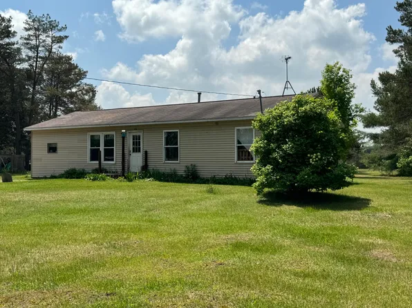 20711 200th Ave, Big Rapids, MI 49307
