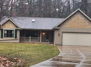 N1931 Majestic Pines Cir, Wautoma, WI 54982