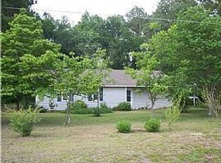 215 Freeman Dr, Ellabell, GA 31308