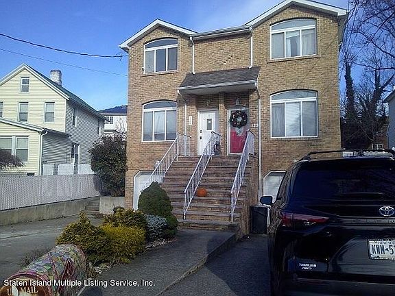 3rd image of 125 Station Ave