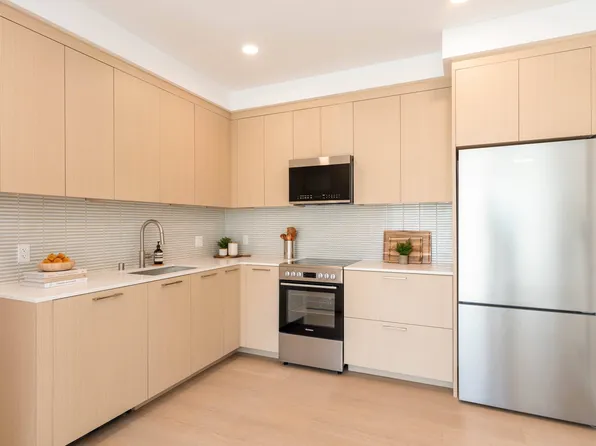 Santa Monica Collection