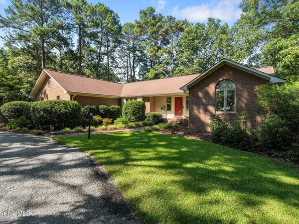 115 Baker Circle, West End, NC 27376