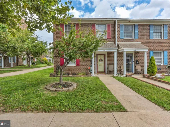 101 Benson Ct, Camden, NJ 08103