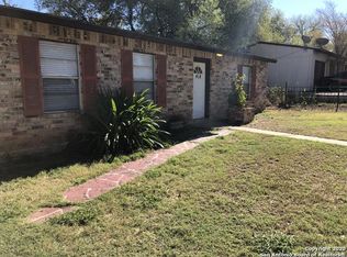 414 N Mansfield St, Pleasanton, TX 78064