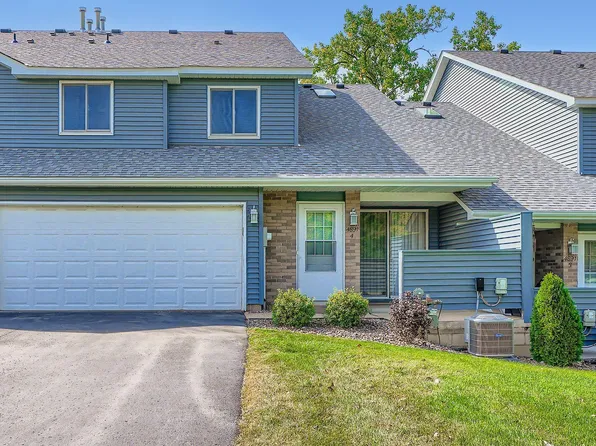 4891 Helena Ln N APT 4, Oakdale, MN 55128