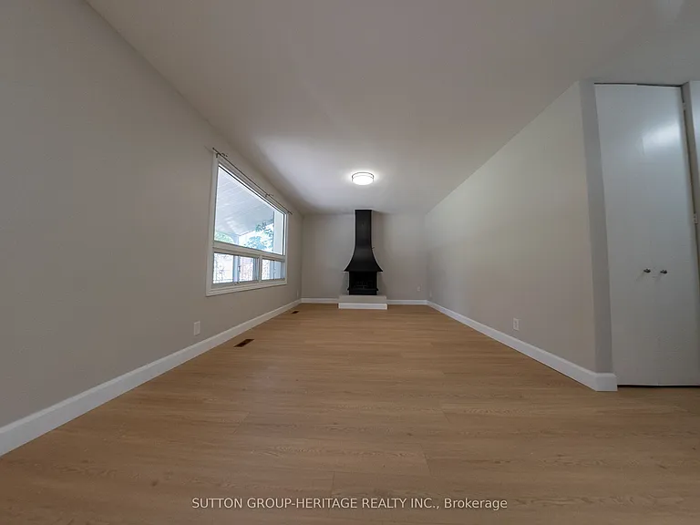 661 Annland St — Photo 7