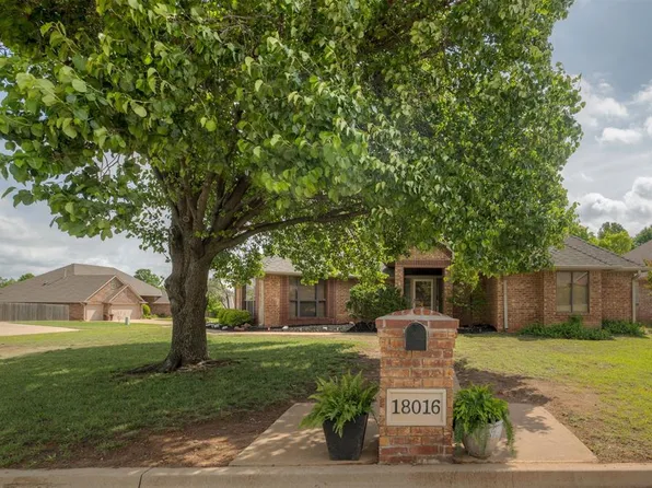18016 San Mateo Ct, Edmond, OK 73012