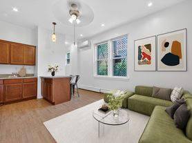 40 Maple St, Brooklyn, NY