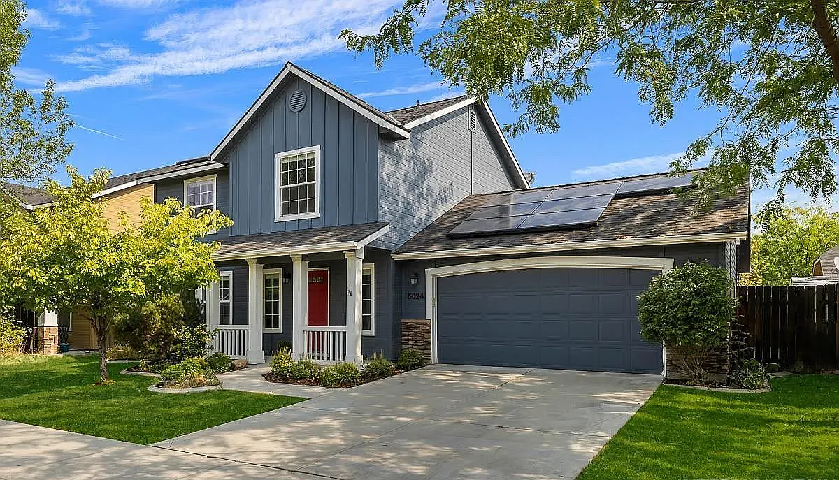 5024 E Geranium St — Photo 3