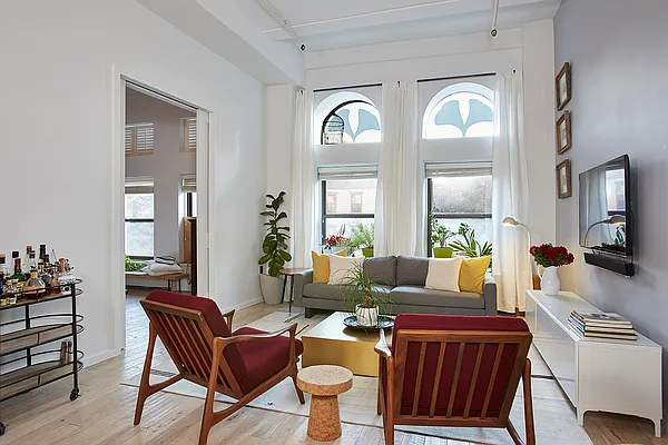 Sold by Canvas Real Estate | media 5
