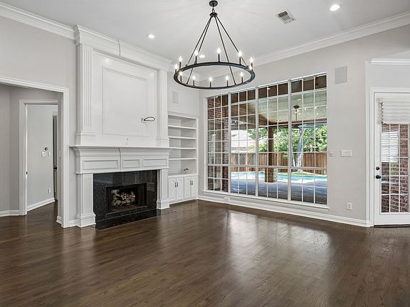 4th image of 5342 Moss Glen Dr